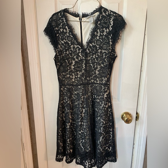 H&M Black lace V-Neck Dress - Picture 1 of 4